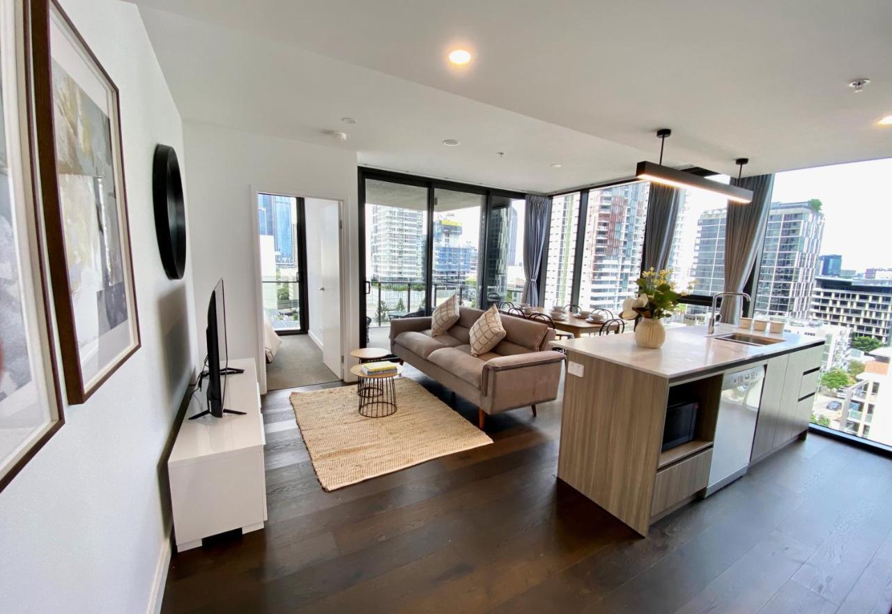 Southbank With Pool Cbd Hosted By Homestayz Apartment Brisbane